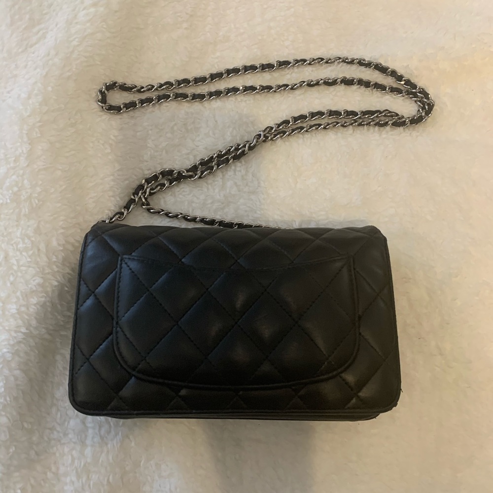 Authentic Chanel Wallet On Chain - Picture 4 of 10